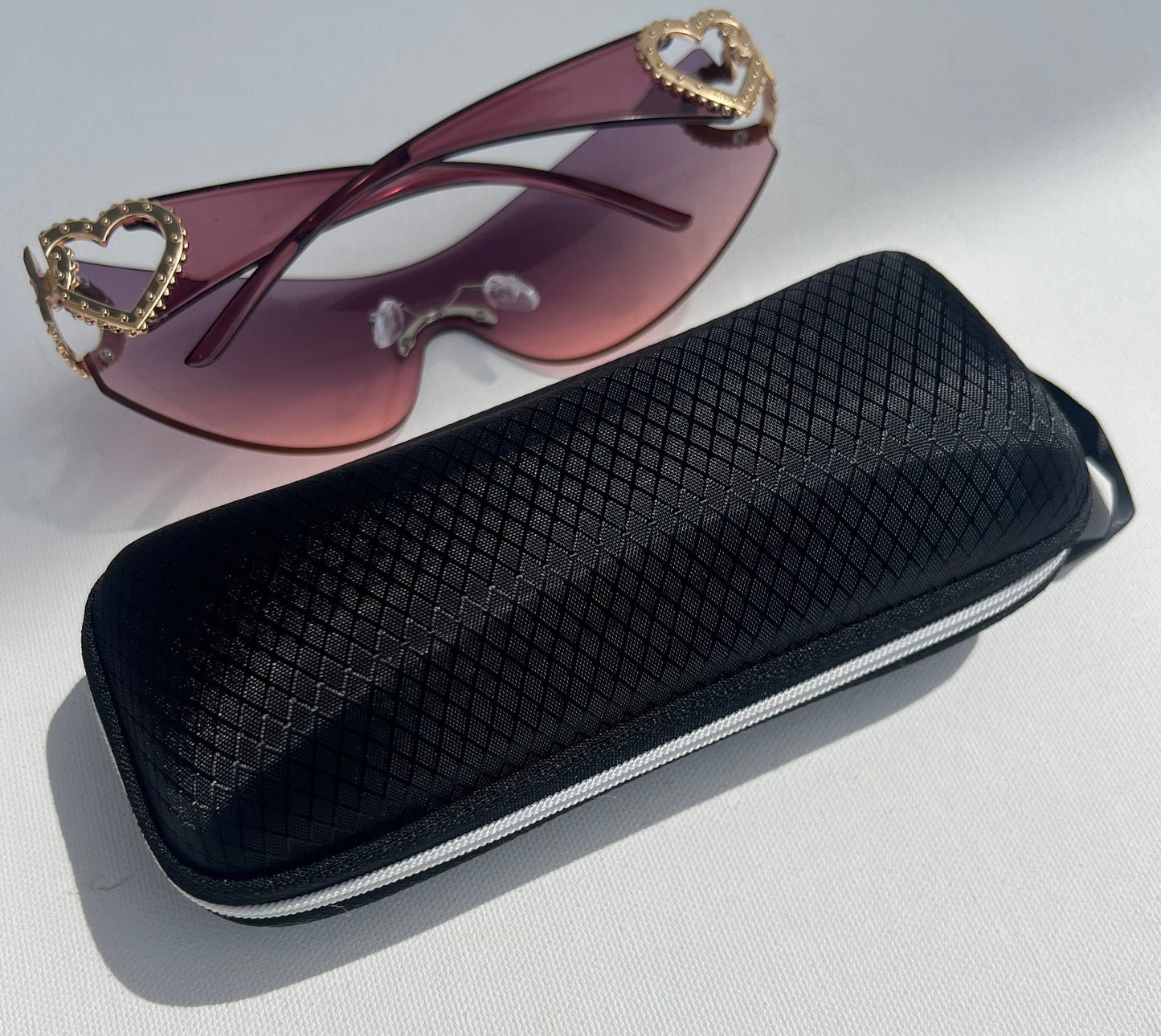 Pink Rimless Wrap Around Women Sunglasses Gold Color Heart Shades Eyeglasses Women's Travel Eyewear Single Piece Lens